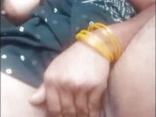 Indian wife remembers her husband and takes milk out of her boobs and puts sex toy in her pussy and dried her orgasm