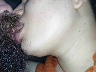 MOANING HORNY, WHILE LICKING AND KISSING THE NAUGHTY MOUTH OF THE BITCH WHO MASTURBATES HIS COCK