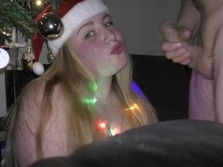 'Meliss the little christmas slut wants more snow on her face'