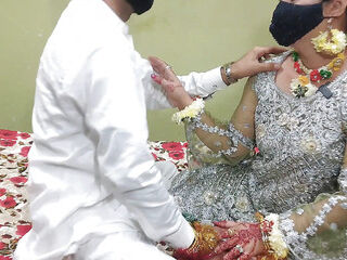 Indian Desi Girl Fucked Hard Before Her Wedding???? Beautiful Hot Girl ko Mehndi Wali Raat He Chod Diya