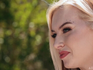 Makeup Sex – Charles Dera & Cubbi Thompson’s Giant Tit Roughness